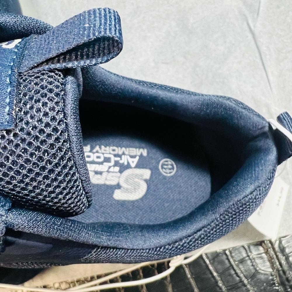 New Skechers Dark Blue Air-Cooled Memory Foam Sport lite foam - Picture 5 of 9